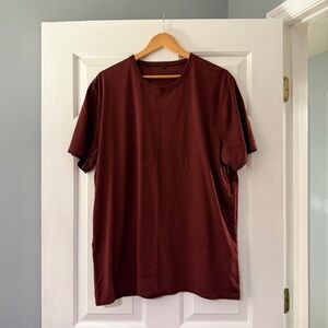 Men Lululemon T-Shirt Burgundy XL
